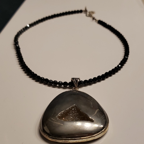 Genuine druzy quartz necklace - Picture 2 of 6